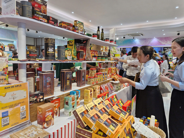 Doanh nghiệp Việt chạy nước rút trước khi Mỹ áp thuế đối ứng