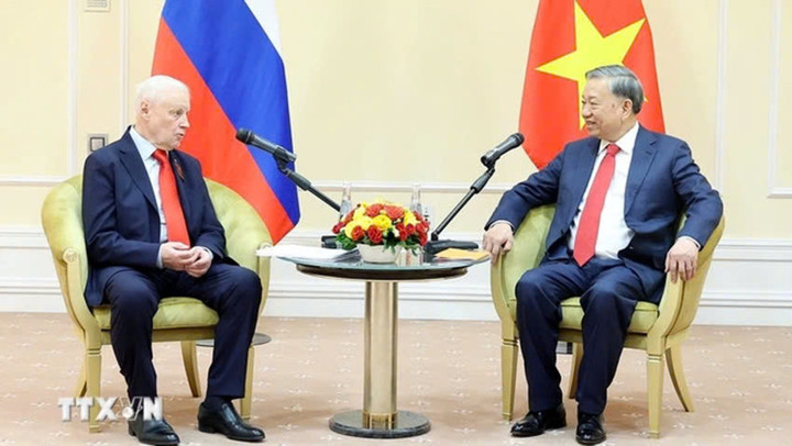 Tổng Bí thư Tô Lâm tiếp Chủ tịch Đảng "Nước Nga Công bằng - Những người yêu nước - Vì sự thật" Sergey Mironov. (Ảnh: TTXVN)