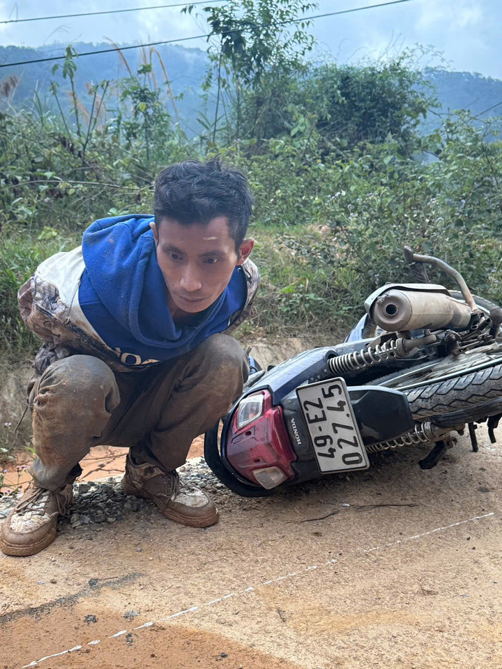Tàu Sa Chín bị bắt.