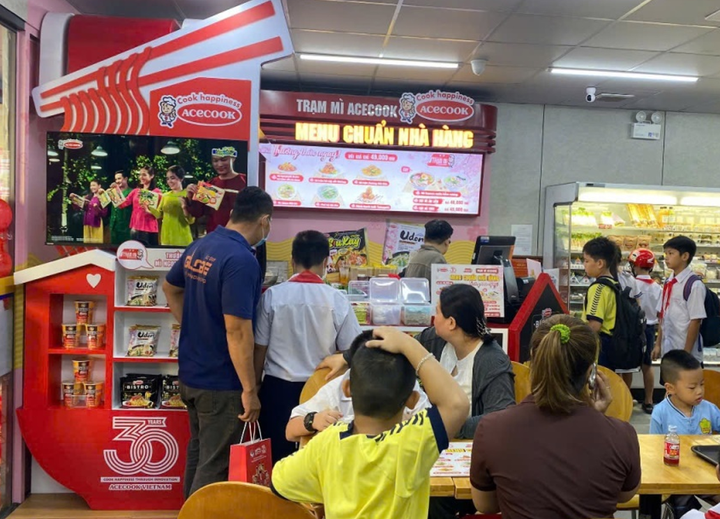 Không gian Trạm Mì.