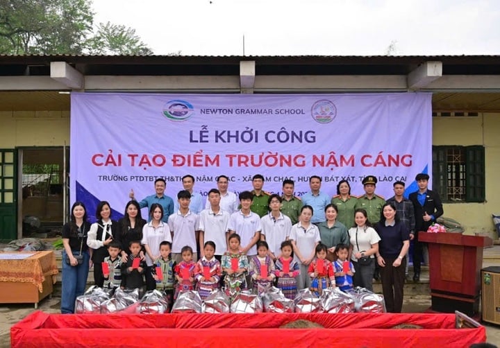 Ngoài thành tích học tập, nam sinh Lê Đại Quang thường xuyên tham gia các hoạt động xã hội, thiện nguyện.