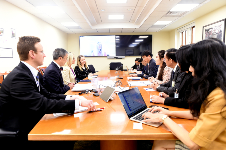 Bộ Tài chính Việt Nam và Mỹ trao đổi về Hiệp định tránh đánh thuế hai lần