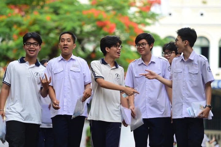 Lựa chọn ngành nghề phù hợp với nam sinh hướng nội, học giỏi khối A. (Ảnh minh hoạ)