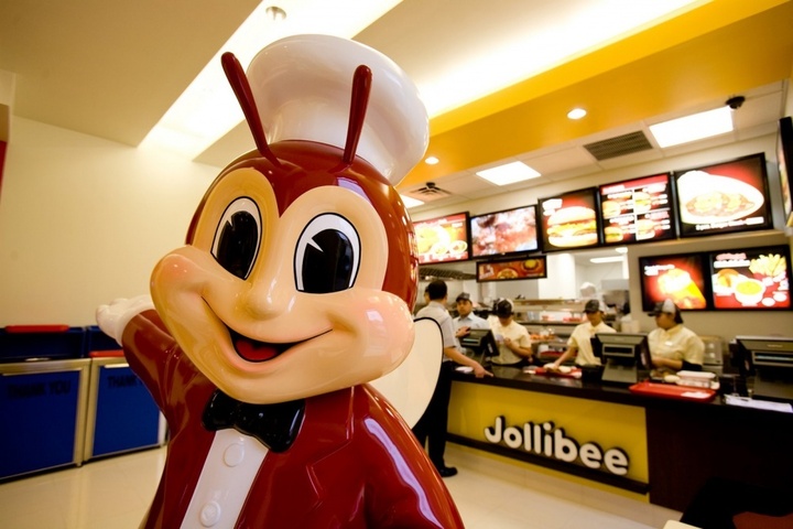 Đến Việt Nam chậm hơn KFC, Loteria 7- 8 năm, Jollibee là chuỗi mở cửa hàng nhanh nhất, với số điểm bán ngang ngửa KFC. (Ảnh: Jollibee)