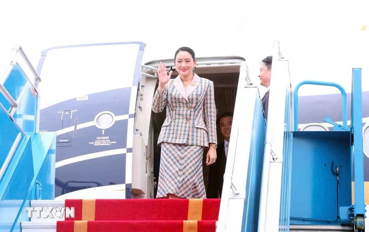 Thủ tướng Vương quốc Thái Lan Paetongtarn Shinawatra đến Hà Nội, bắt đầu thăm chính thức Việt Nam và đồng chủ trì Kỳ họp Nội các chung Việt Nam - Thái Lan.