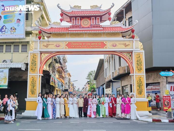 "Phố Việt Nam" tại Udon Thani - Biểu tượng văn hóa kiều bào và tình hữu nghị Việt Nam - Thái Lan.