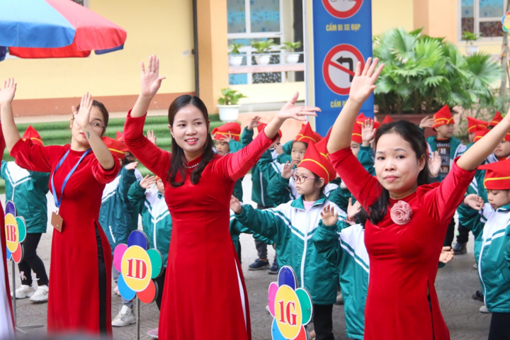 Dự kiến bỏ quy định chia hạng chức danh nhà giáo. (Ảnh minh họa: Thanh Hùng)