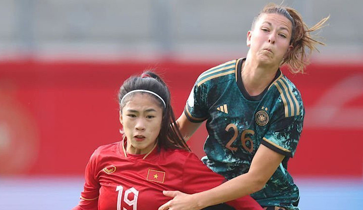 Đội tuyển nữ Việt Nam đối đầu Werder Bremen.