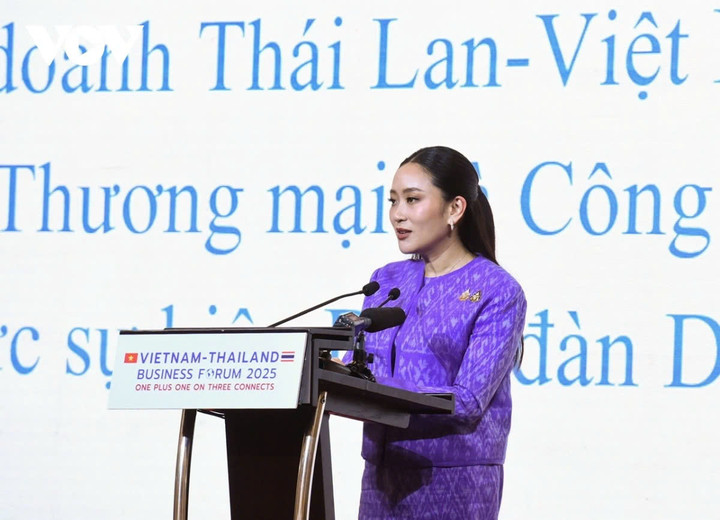 Thủ tướng Thái Lan Paetongtarn Shinawatra phát biểu tại diễn đàn.