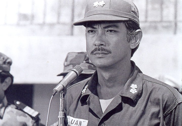 Chánh Tín nổi tiếng lừng lẫy sau "Ván bài lật ngửa".