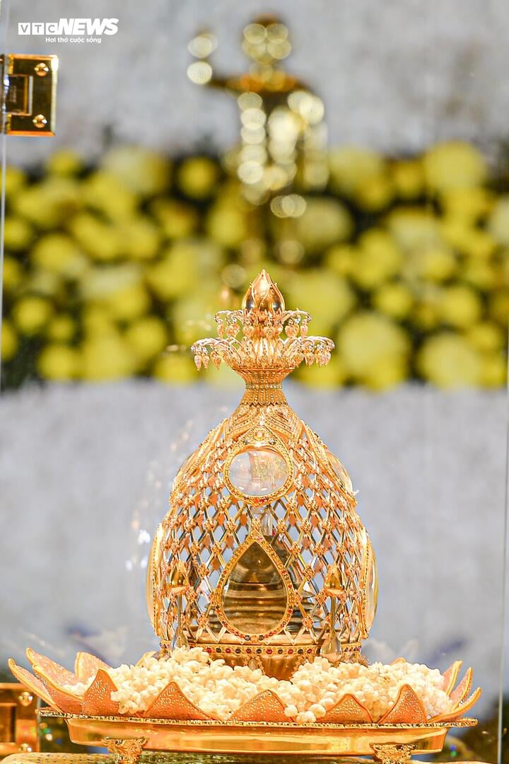 Xá lợi Phật hiện đang được tôn trí tại điện Tam Thế, chùa Tam Chúc, Hà Nam. (Ảnh: Viên Minh)