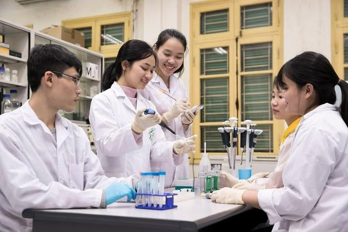 Các trường đại học Y Dược đồng loạt tăng học phí 2025. (Ảnh minh họa)