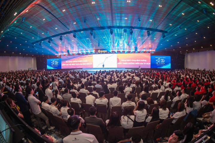 Hơn 2.000 chiến binh kinh doanh hội tụ tại sự kiện kick-off dự án Thành phố Trắng Blanca City.