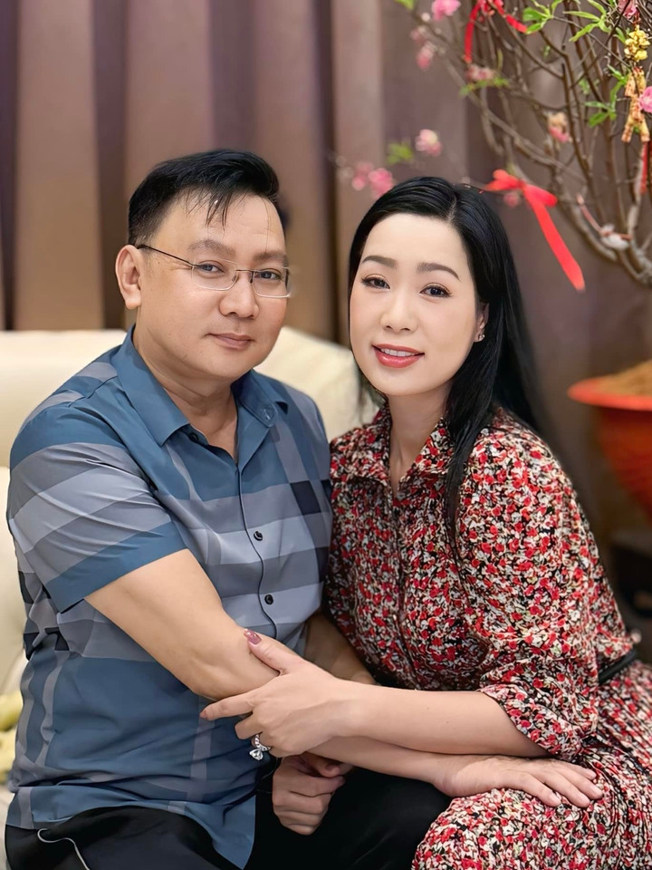 Á hậu Việt Nam đầu tiên được phong nghệ sĩ nhân dân là ai? - 4