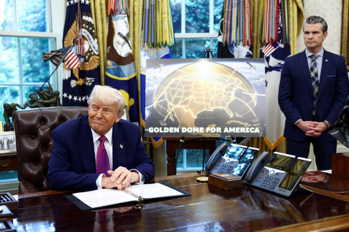 Tổng thống Mỹ Donald Trump và Bộ trưởng Quốc phòng Mỹ.