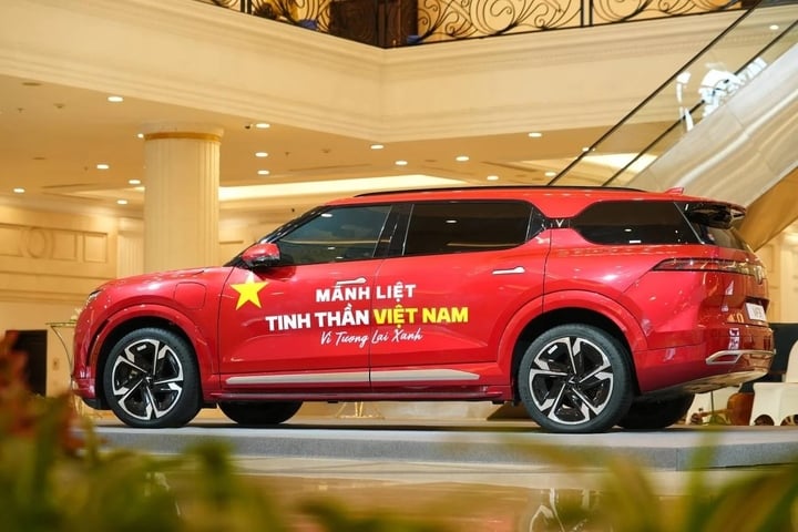 VinFast mở chiến dịch 'Mãnh liệt tinh thần Việt Nam - Vì tương lai xanh' lần 3 - 1