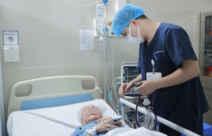 Ca COVID-19 tăng trở lại, có bệnh nhân phải thở oxy