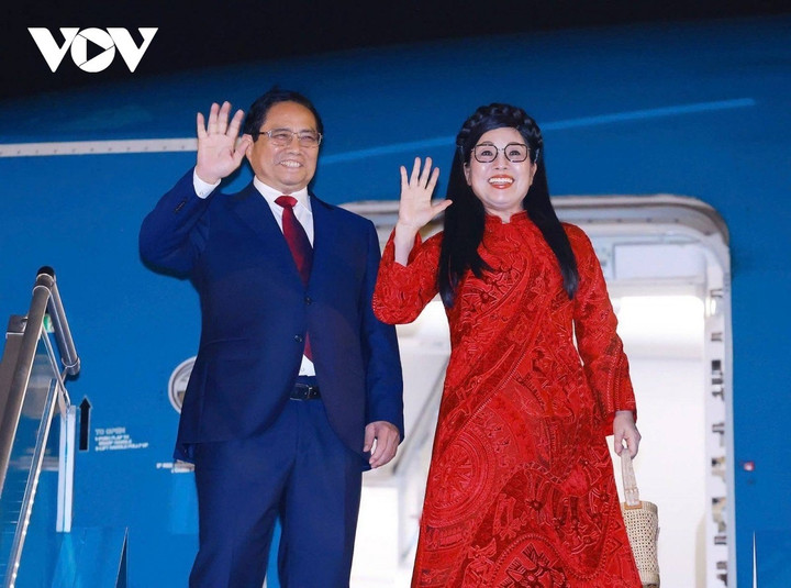 Thủ tướng Phạm Minh Chính và Phu nhân lên đường thăm chính thức Malaysia, dự Hội nghị Cấp cao ASEAN lần thứ 46.