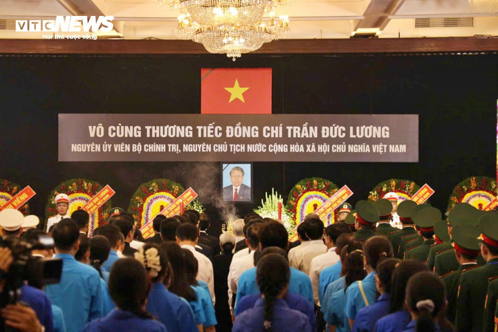 Lễ truy điệu nguyên Chủ tịch nước Trần Đức Lương tại Hội trường Thống Nhất.