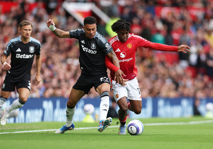 Man Utd chiếm ưu thế trong giai đoạn đầu trận. (Ảnh: Reuters)