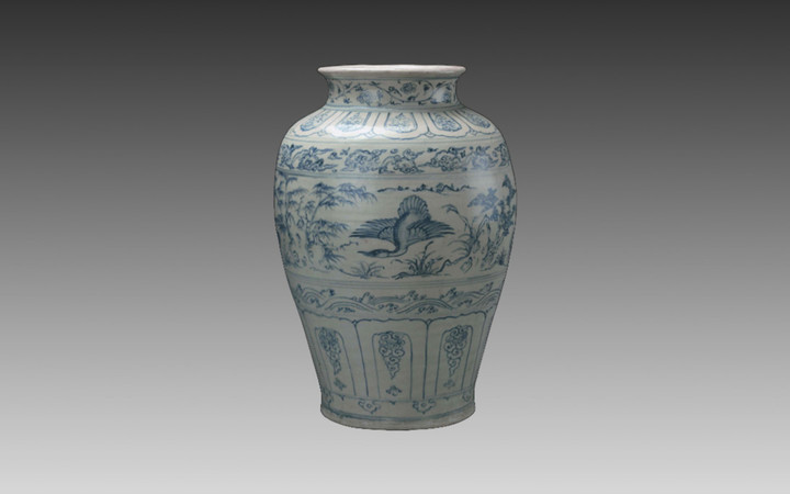 Bình hoa lam vẽ thiên nga thời Lê sơ.