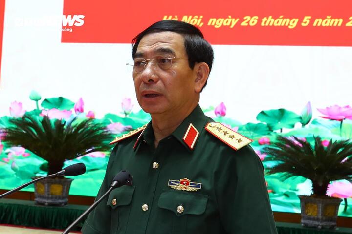 Đại tướng Phan Văn Giang, Bộ trưởng Quốc phòng.