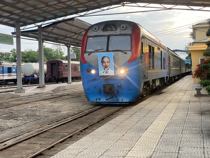 Cận cảnh tàu khách liên vận Việt Nam - Trung Quốc hoạt động trở lại sau 5 năm