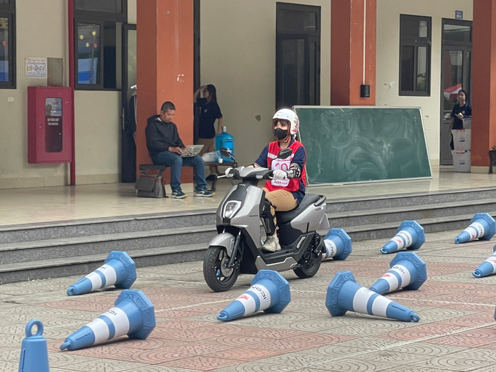 Honda Việt Nam đồng hành trong việc hiện thực hóa mục tiêu “Không có tử vong do va chạm giao thông liên quan đến xe máy và ô tô Honda” vào năm 2050.