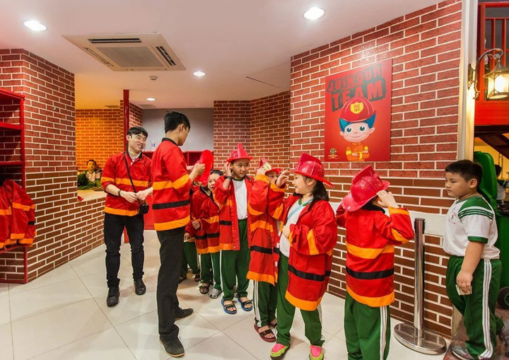 Đến với Vietopia, các em có cơ hội trải nghiệm nhiều nghề nghiệp khác nhau, giúp mở rộng thế giới quan. (Ảnh: Vietopia)