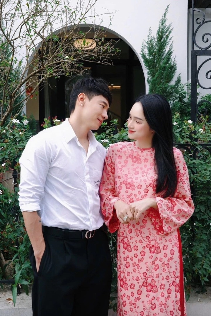 Phú Cường đưa Hương Giang về ra mắt gia đình dịp Tết.
