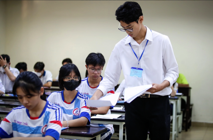 หลังจากสาขาสาธารณสุขและการสอน กระทรวงศึกษาธิการและการฝึกอบรมจะ 'เข้มงวด' เกณฑ์เข้าสู่วิชาชีพกฎหมาย (ภาพประกอบ)