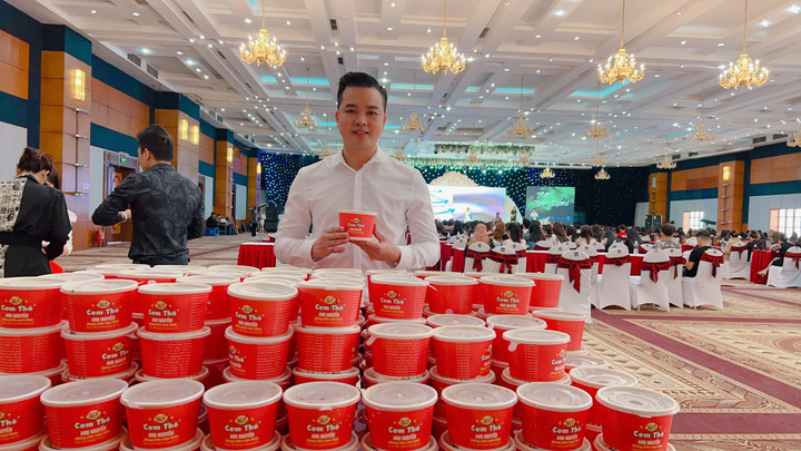 Cơm Thố Anh Nguyễn và bài học 'vượt sóng' truyền thông trong ngành F&B - 1