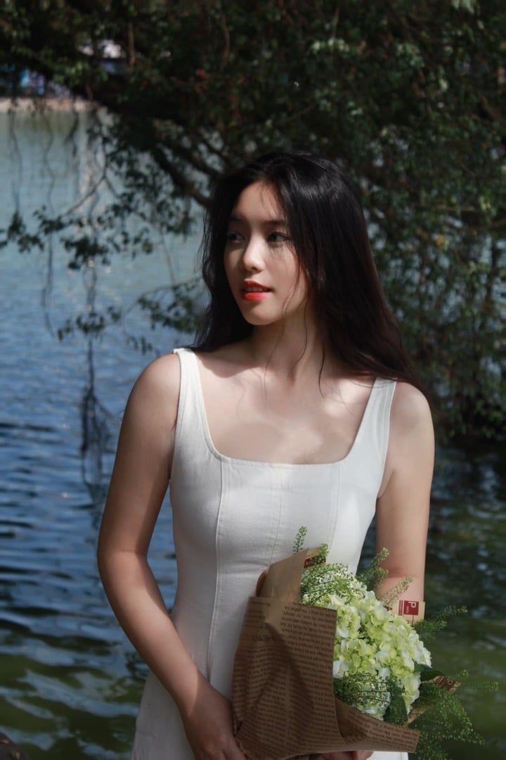 Những hình ảnh đời thường của Châu Anh thường nhận lượt tương tác lớn.