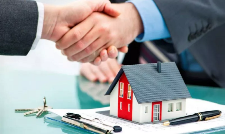 Khi mua nhà đất thế chấp ngân hàng, người dân nên cẩn trọng. (Ảnh minh họa).