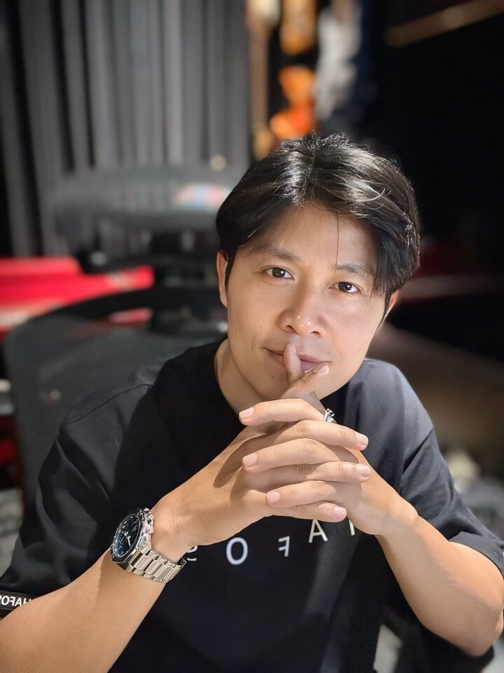 Nguyễn Văn Chung mong muốn giúp đỡ thêm nhiều ca sĩ trẻ.