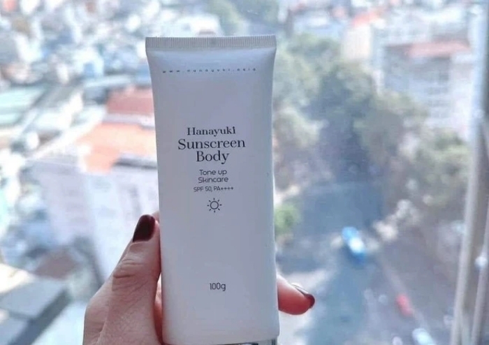 Kem chống nắng Hanayuki Sunscreen Body.