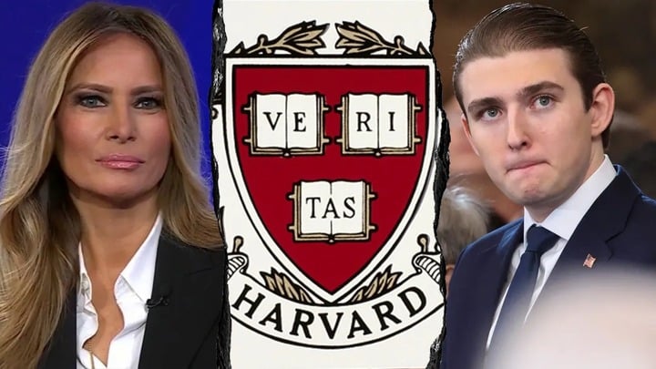 Bà Melania Trump và con trai Barron Trump.