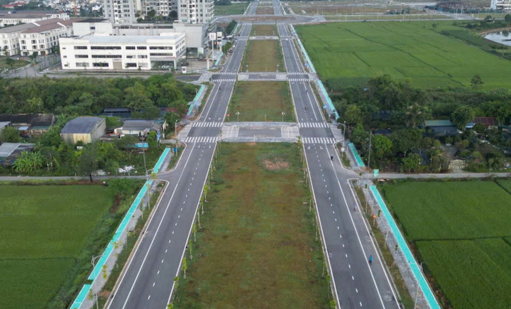 Dự án đường Tố Hữu nối dài đi sân bay Phú Bài là dự án trọng điểm của TP Huế bị gián đoạn bởi sự cố "bằng giả" tại gói thầu số 21.