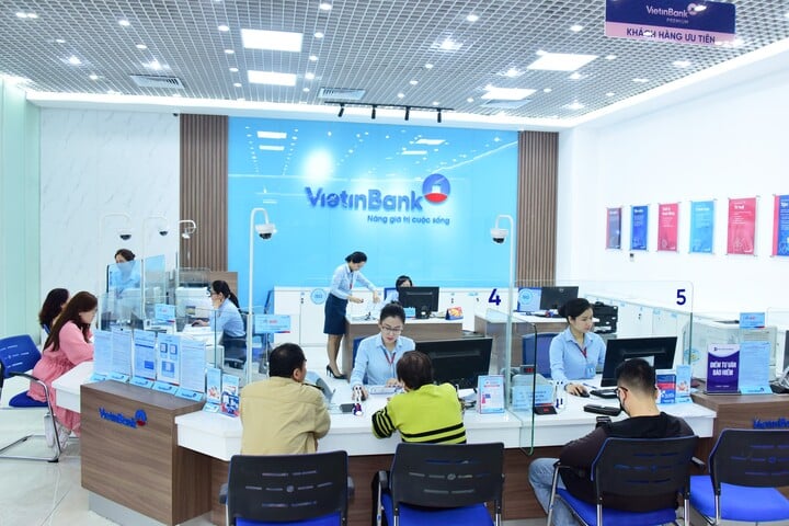 VietinBank は、顧客体験を最適化し、銀行の業務効率を向上させることを目的として、ネットワークを合理化し、デジタル プラットフォームに置き換えています。