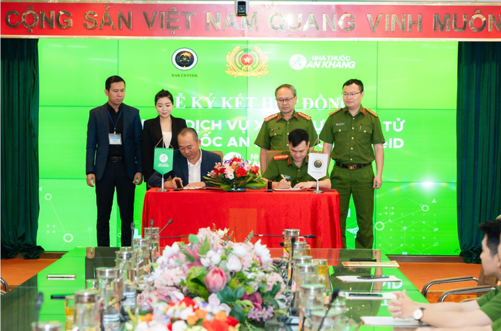 Sự có mặt trên VNeID là minh chứng sống động cho cách An Khang luôn tìm cách đồng hành cùng người dân trên hành trình chăm sóc sức khỏe.