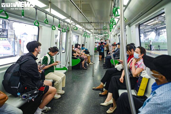 Hà Nội Metro xin lỗi vì nhân viên thông báo cấm hành khách mang xe điện lên tàu - 1