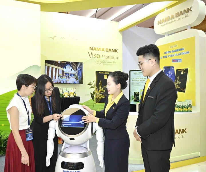 Nam A Bank mang nhiều giải pháp và công nghệ nổi bật đến sự kiện “Chuyển đổi số ngành Ngân hàng 2025”.