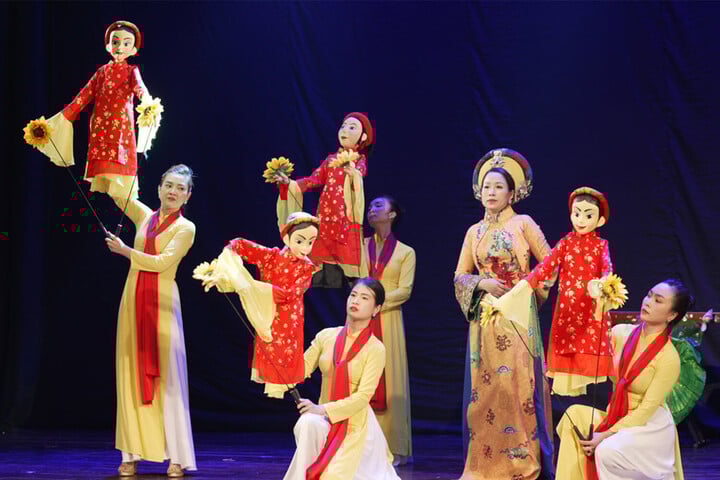 Los artistas traen la quintaesencia del arte tradicional de las marionetas al Festival de Vietnam en Japón.