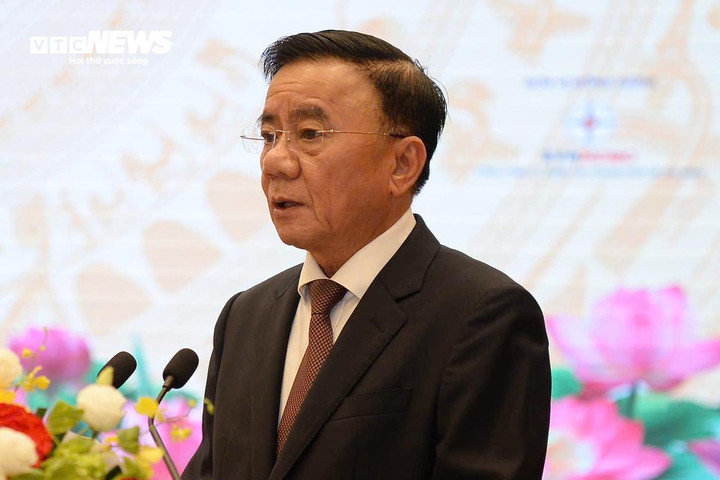 Thường trực Ban Bí thư Trần Cẩm Tú.