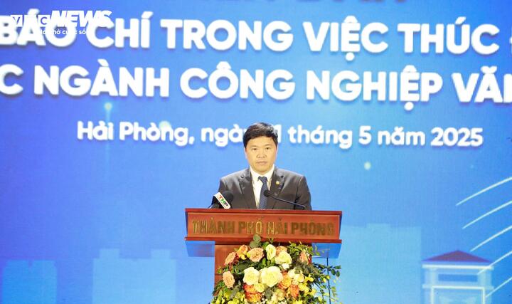 Ông Hoàng Minh Cường – Phó Chủ tịch UBND TP Hải Phòng phát biểu tại diễn đàn