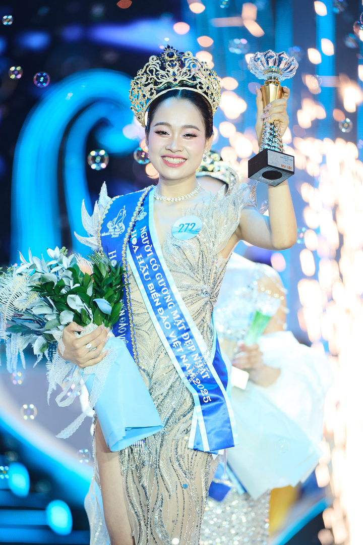 Người đẹp Thanh Hóa đăng quang Hoa hậu Biển đảo Việt Nam 2025 Nguyễn Thị Mỹ Linh đăng quang Hoa hậu Biển đảo Việt Nam 2025.