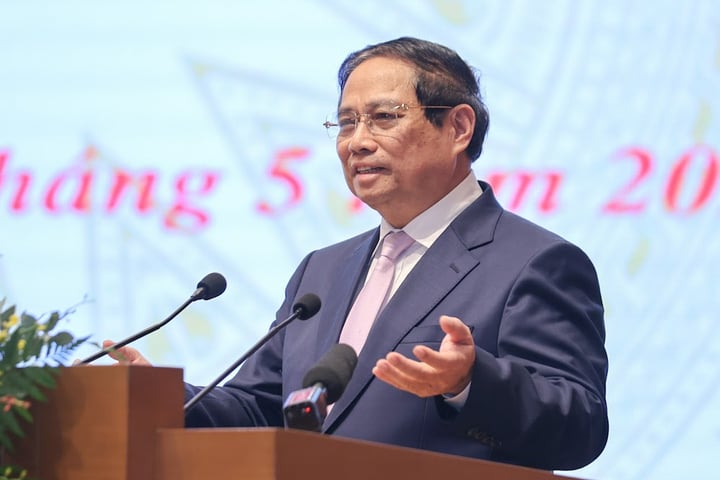 Thủ tướng phát biểu kết luận tọa đàm. (Ảnh: VGP/Nhật Bắc)