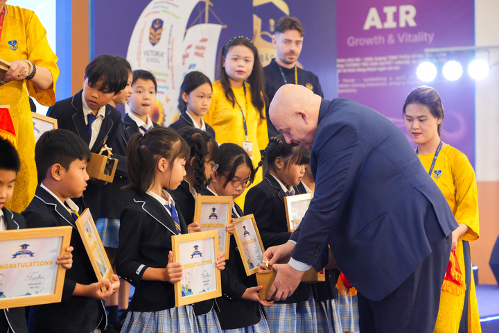 Năm học 2024-2025: Học sinh Victoria School ghi dấu ấn với loạt thành tích - 1