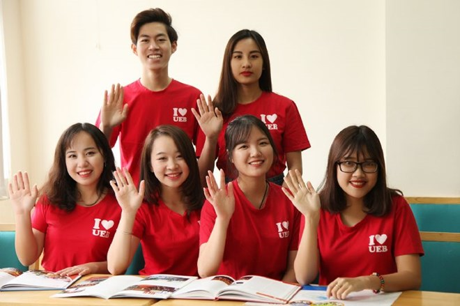 Thí sinh đạt 8 điểm Toán mới được xét kết hợp học bạ vào trường Đại học Kinh tế 2025. (Ảnh minh hoạ)