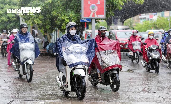 Từ chiều tối nay đến sáng mai 3/6, Hà Nội và các tỉnh, thành miền Bắc hứng mưa